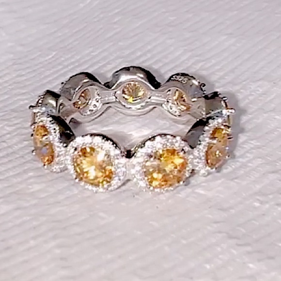 💛 BRAND NEW ETERNITY BAND RING!! - Picture 2 of 3